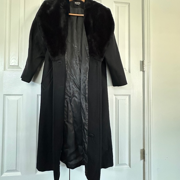 Braefair Vintage Wool Long Coat | Size 6 | Made in Ukraine - Picture 10 of 16